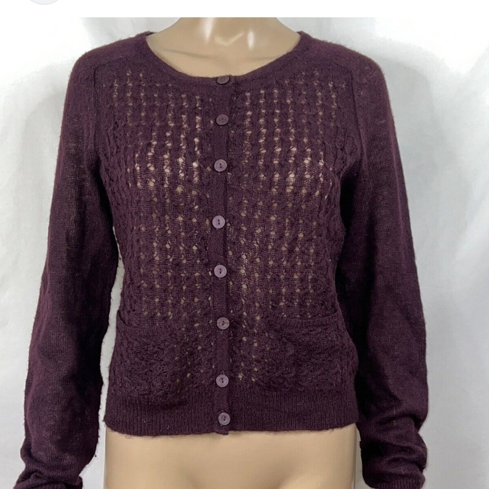 Crocheted buttoned cardigan